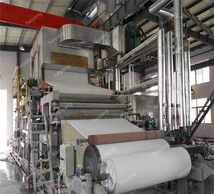 آلة صنع ورق التواليت وخط الإنتاج بسرعة عالية 15T / D