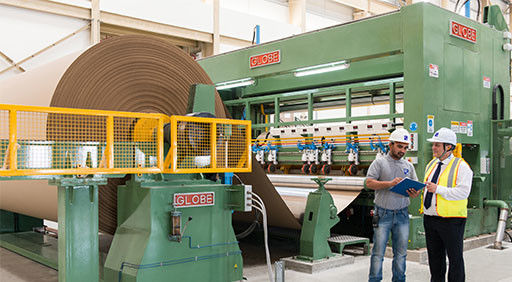 آلة خط إنتاج ورق الكرافت عالية الكفاءة 5200 مم مع 8-10 طن / يوم
