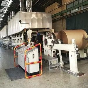 ماكينة تصنيع الورق المموج 500TPD المخصصة 650 م / دقيقة سعة كبيرة
