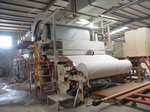 مناديل المطبخ آلة صنع ورق التواليت 3600 مللي متر مستعملة نفايات إعادة تدوير اللب